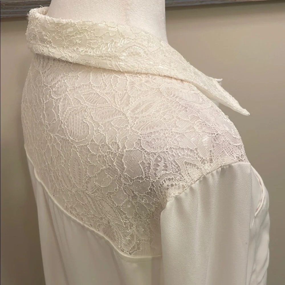 White 3/4 Sleeve Notched Collar Lace Women's Blouse  Sequins & Hearts - Picture 5 of 15